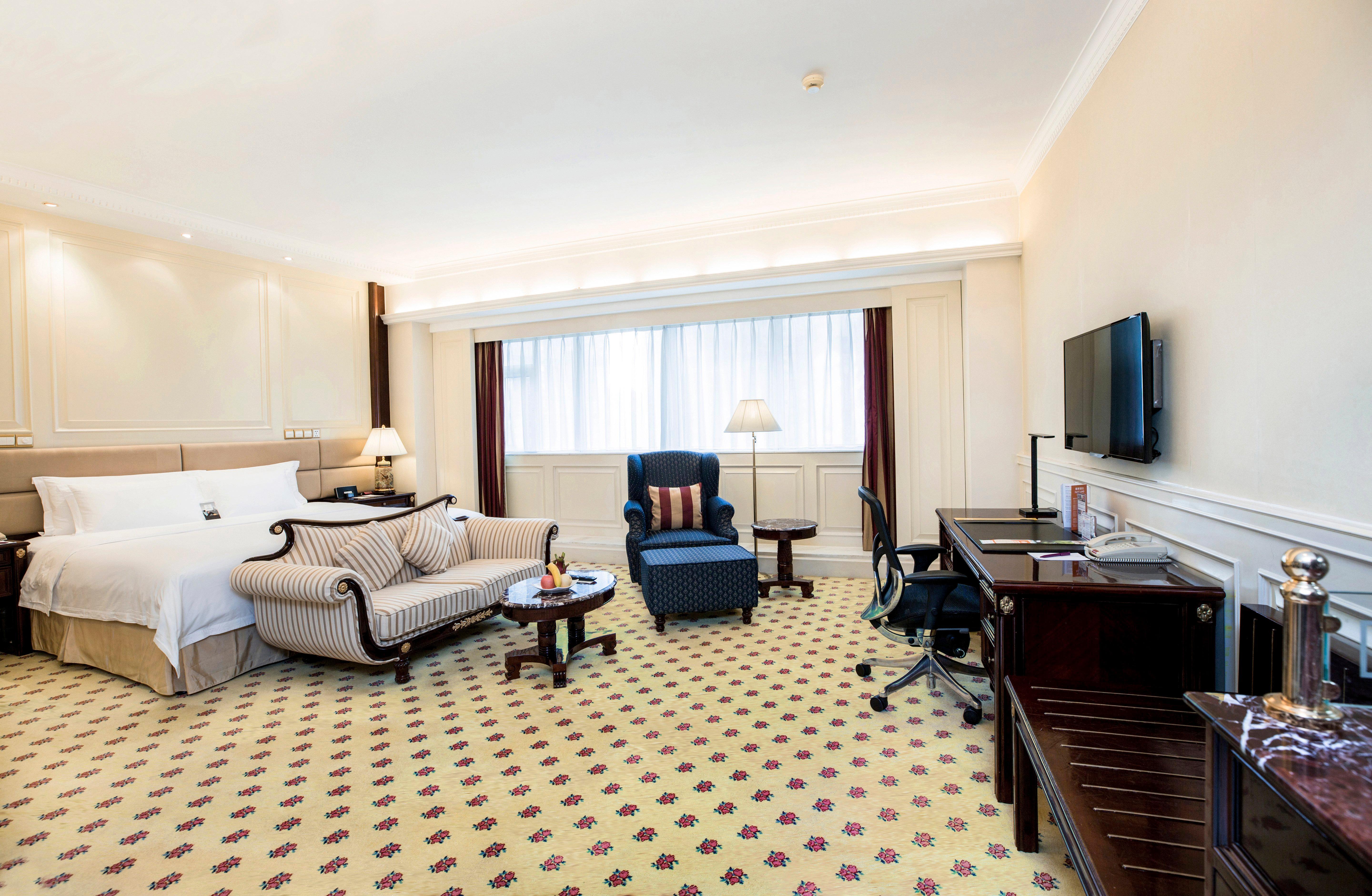 Crowne Plaza Hotel & Suites Landmark Shenzhen By Ihg - Nearby Luohu Border, Indoor Heated Swimming Pool, Complimentary Welcome Drink Exterior foto