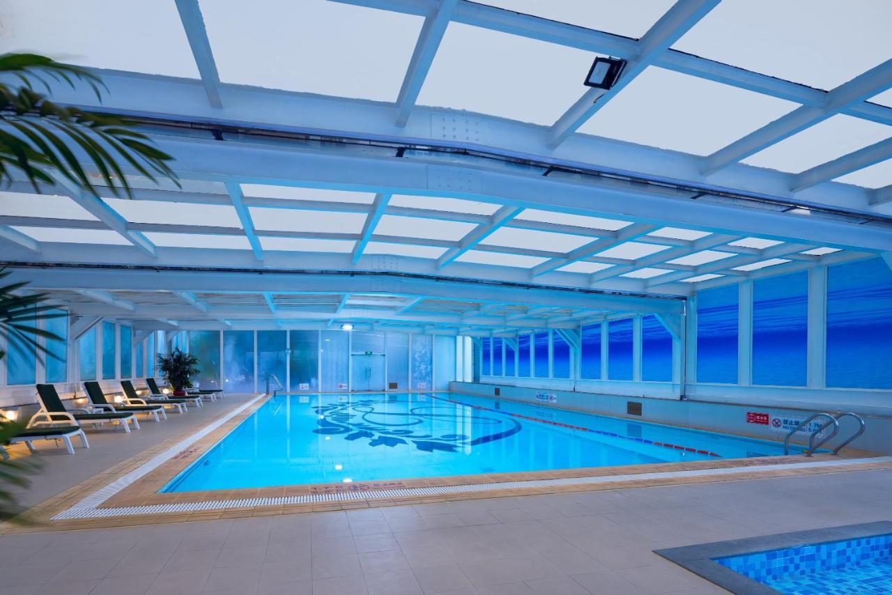 Crowne Plaza Hotel & Suites Landmark Shenzhen By Ihg - Nearby Luohu Border, Indoor Heated Swimming Pool, Complimentary Welcome Drink Exterior foto